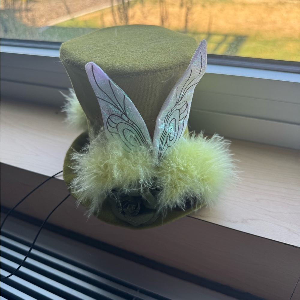 Disney Green Feather Tinker bell Hat - Picture 2 of 7